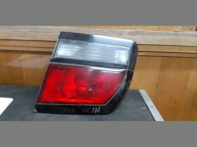 bontott MAZDA 626 Jobb Belső Hátsó Lámpa