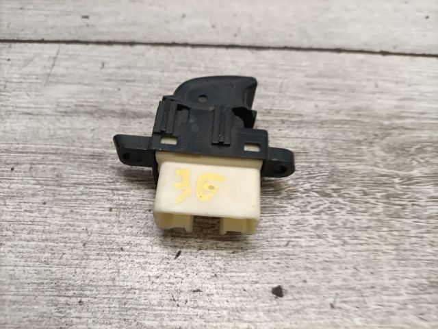 bontott MAZDA 626 Jobb első Ablakemelő Kapcsoló