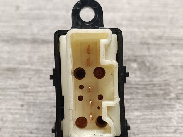 bontott MAZDA 626 Jobb első Ablakemelő Kapcsoló