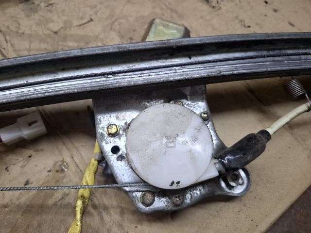 bontott MAZDA 626 Jobb első Ablakemelő Szerkezet (Elektromos)