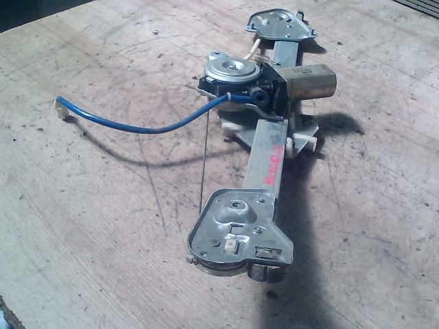 bontott MAZDA 626 Jobb első Ablakemelő Szerkezet (Elektromos)