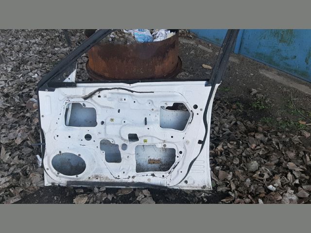 bontott MAZDA 626 Jobb első Ajtó (Üres lemez)