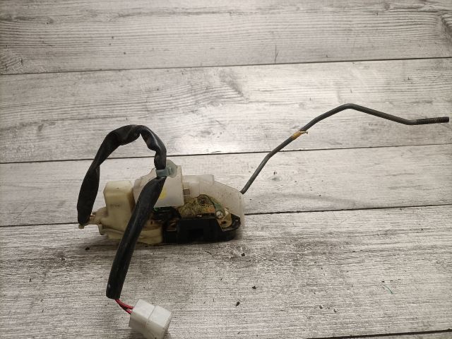 bontott MAZDA 626 Jobb első Ajtózár