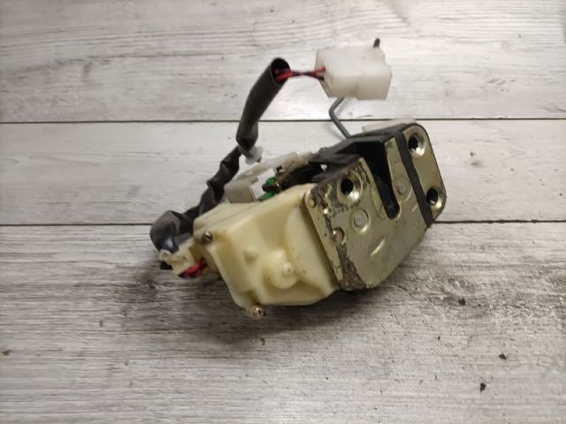 bontott MAZDA 626 Jobb első Ajtózár