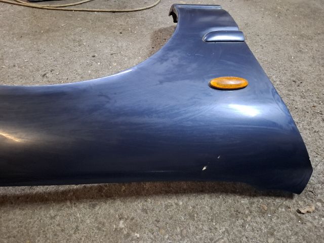 bontott MAZDA 626 Jobb első Sárvédő