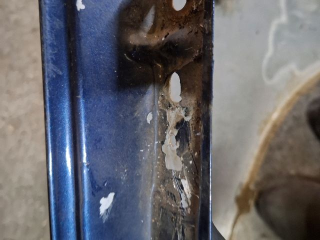 bontott MAZDA 626 Jobb első Sárvédő