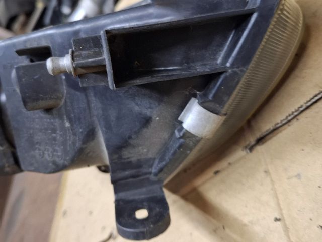 bontott MAZDA 626 Jobb Fényszóró