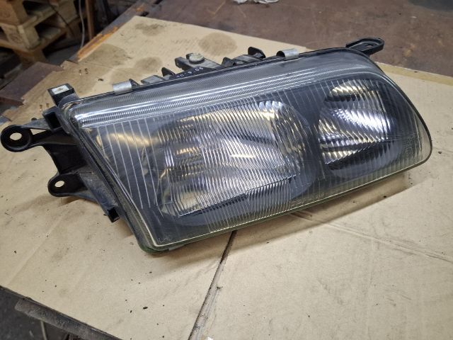 bontott MAZDA 626 Jobb Fényszóró