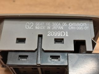 bontott MAZDA 626 Jobb hátsó Ablakemelő Kapcsoló