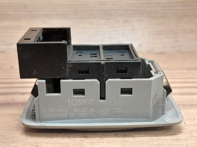 bontott MAZDA 626 Jobb hátsó Ablakemelő Kapcsoló