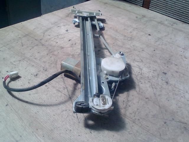 bontott MAZDA 626 Jobb hátsó Ablakemelő Szerkezet (Elektromos)