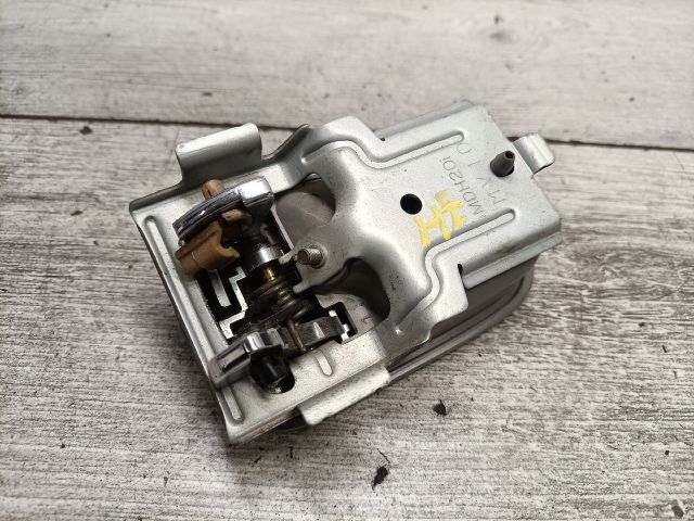 bontott MAZDA 626 Jobb hátsó Belső Kilincs