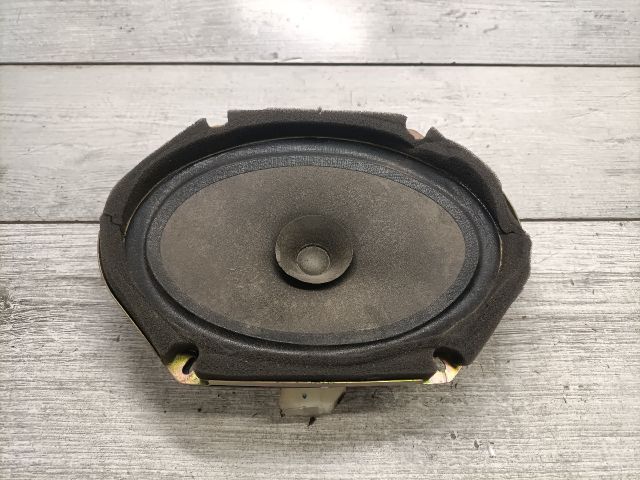 bontott MAZDA 626 Jobb hátsó Hangszóró