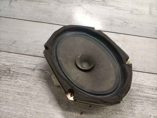 bontott MAZDA 626 Jobb hátsó Hangszóró