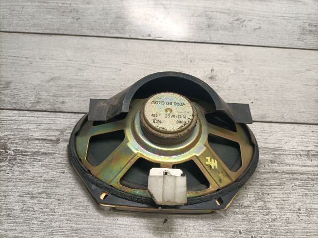 bontott MAZDA 626 Jobb hátsó Hangszóró