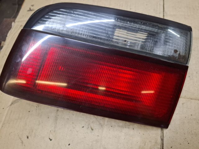 bontott MAZDA 626 Jobb Hátsó Lámpa