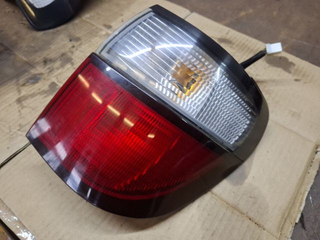 bontott MAZDA 626 Jobb Hátsó Lámpa