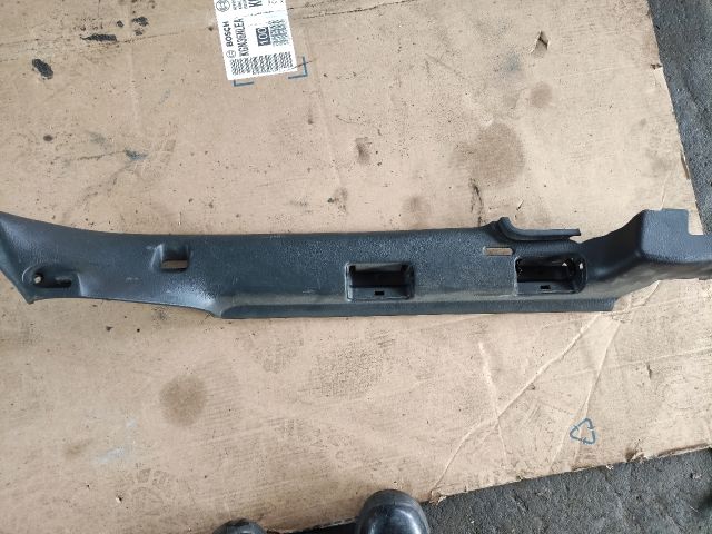 bontott MAZDA 626 Jobb Kalaptartó Tartó Konzol