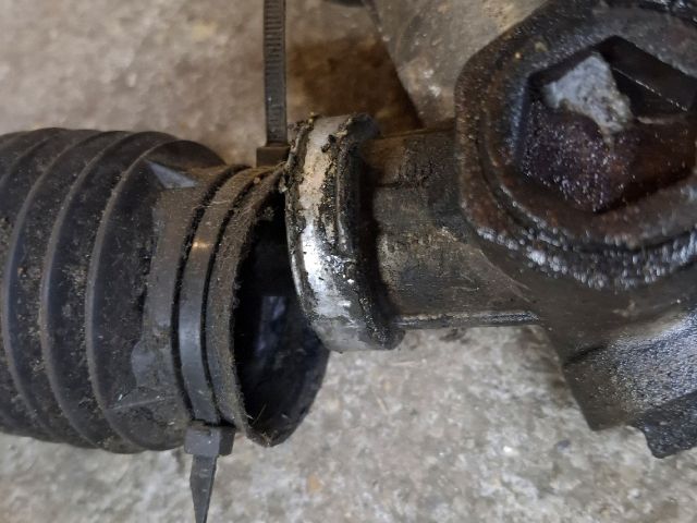 bontott MAZDA 626 Kormánymű Szervós