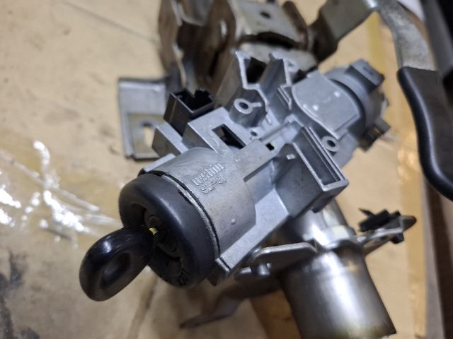 bontott MAZDA 626 Kormányoszlop