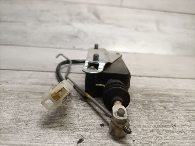 bontott MAZDA 626 Központizár Motor Csomagtérajtó