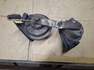 bontott MAZDA 626 Kürt