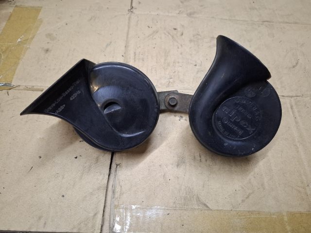 bontott MAZDA 626 Kürt