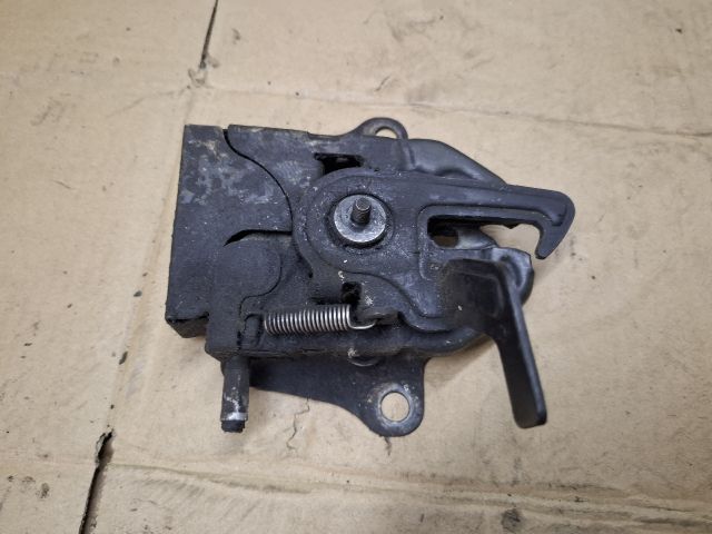 bontott MAZDA 626 Motorháztető Zárszerkezet