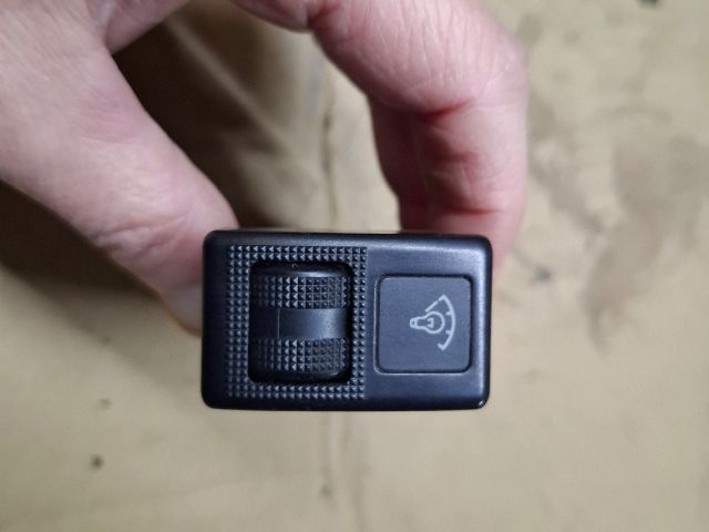 bontott MAZDA 626 Műszerfal Fényerő Szabályzó