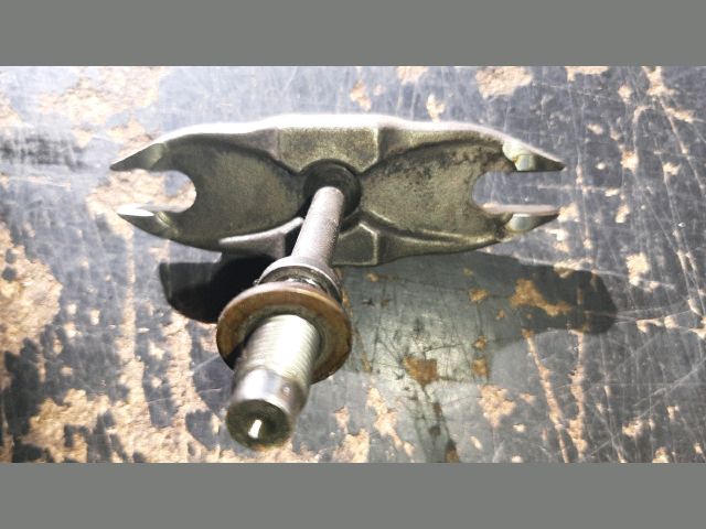 bontott MAZDA 626 Porlasztó Lefogató