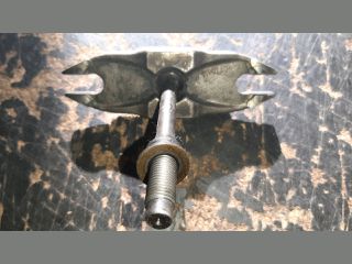 bontott MAZDA 626 Porlasztó Lefogató