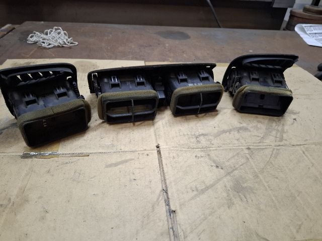 bontott MAZDA 626 Szellőző Szett