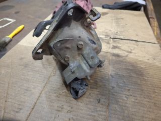 bontott MAZDA 626 Tartó Bak