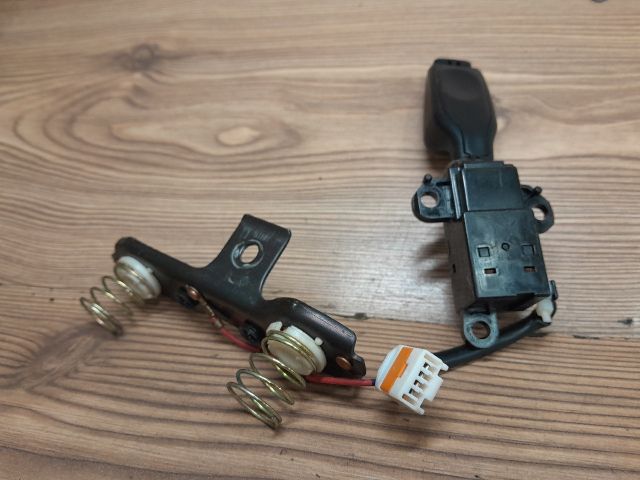 bontott MAZDA 626 Tempomat Kar (Magában)