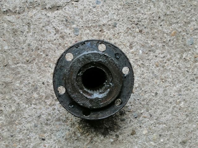 bontott MAZDA B-Serie Első Kerékagy (Pozíciófüggetlen)