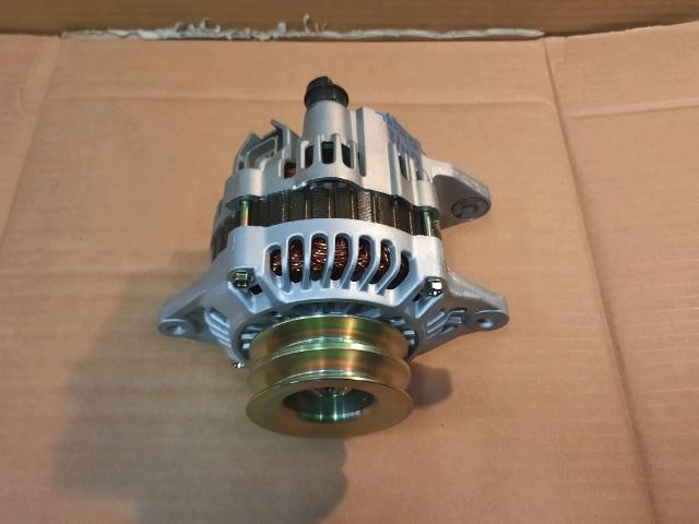 bontott MAZDA B-Serie Generátor