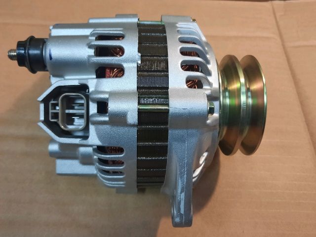 bontott MAZDA B-Serie Generátor