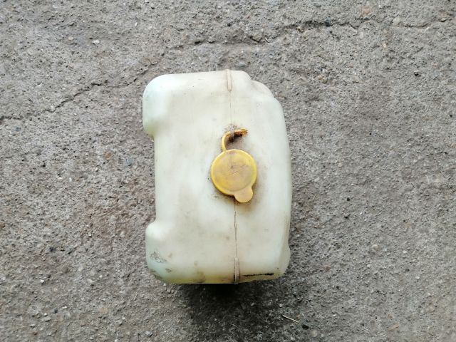 bontott MAZDA B-Serie Ablakmosó Tartály