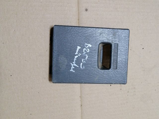 bontott MAZDA B-Serie Bal Alsó Műszerfal Burkolat