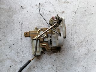 bontott MAZDA B-Serie Bal első Ajtózár