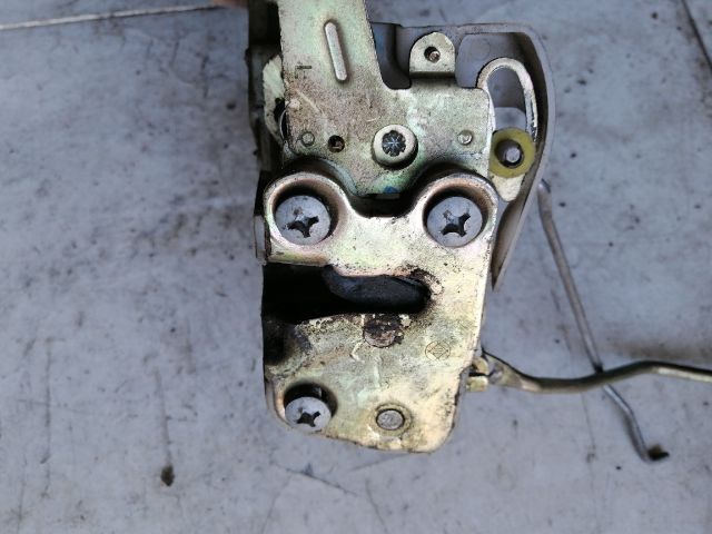 bontott MAZDA B-Serie Bal első Ajtózár