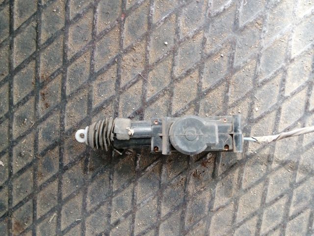 bontott MAZDA B-Serie Bal első Központizár Motor