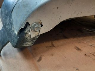 bontott MAZDA B-Serie Bal első Lökhárító Sarok