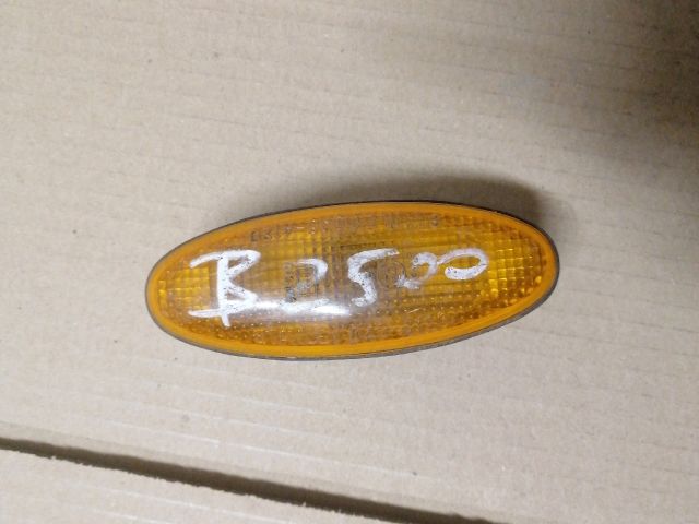 bontott MAZDA B-Serie Bal első Sárvédő Irányjelző