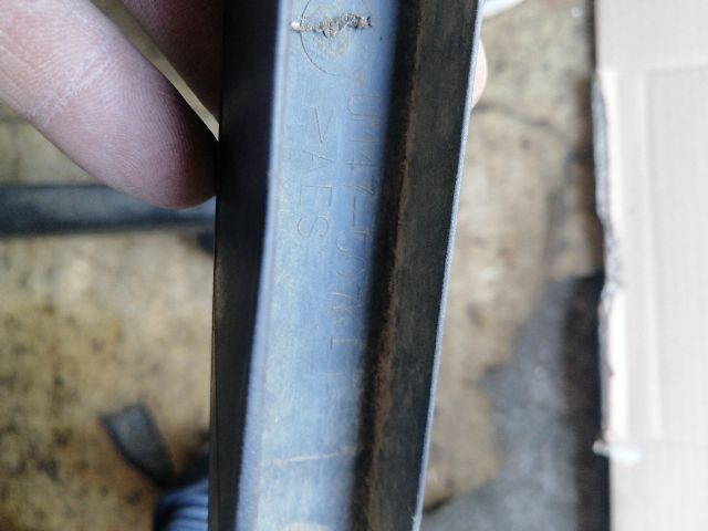 bontott MAZDA B-Serie Bal Fényszóró Bajusz Díszléc