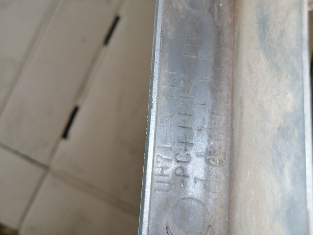 bontott MAZDA B-Serie Bal Fényszóró Bajusz Díszléc