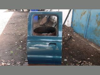 bontott MAZDA B-Serie Bal hátsó Ajtó (Üres lemez)