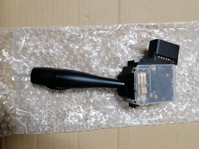 bontott MAZDA B-Serie Bal Kormánykapcsoló Irányjelző