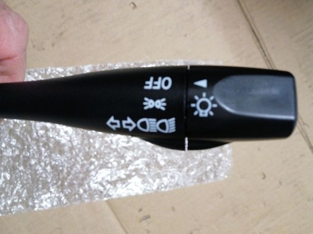 bontott MAZDA B-Serie Bal Kormánykapcsoló Irányjelző