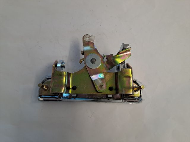 bontott MAZDA B-Serie Csomagtérajtó Kilincs